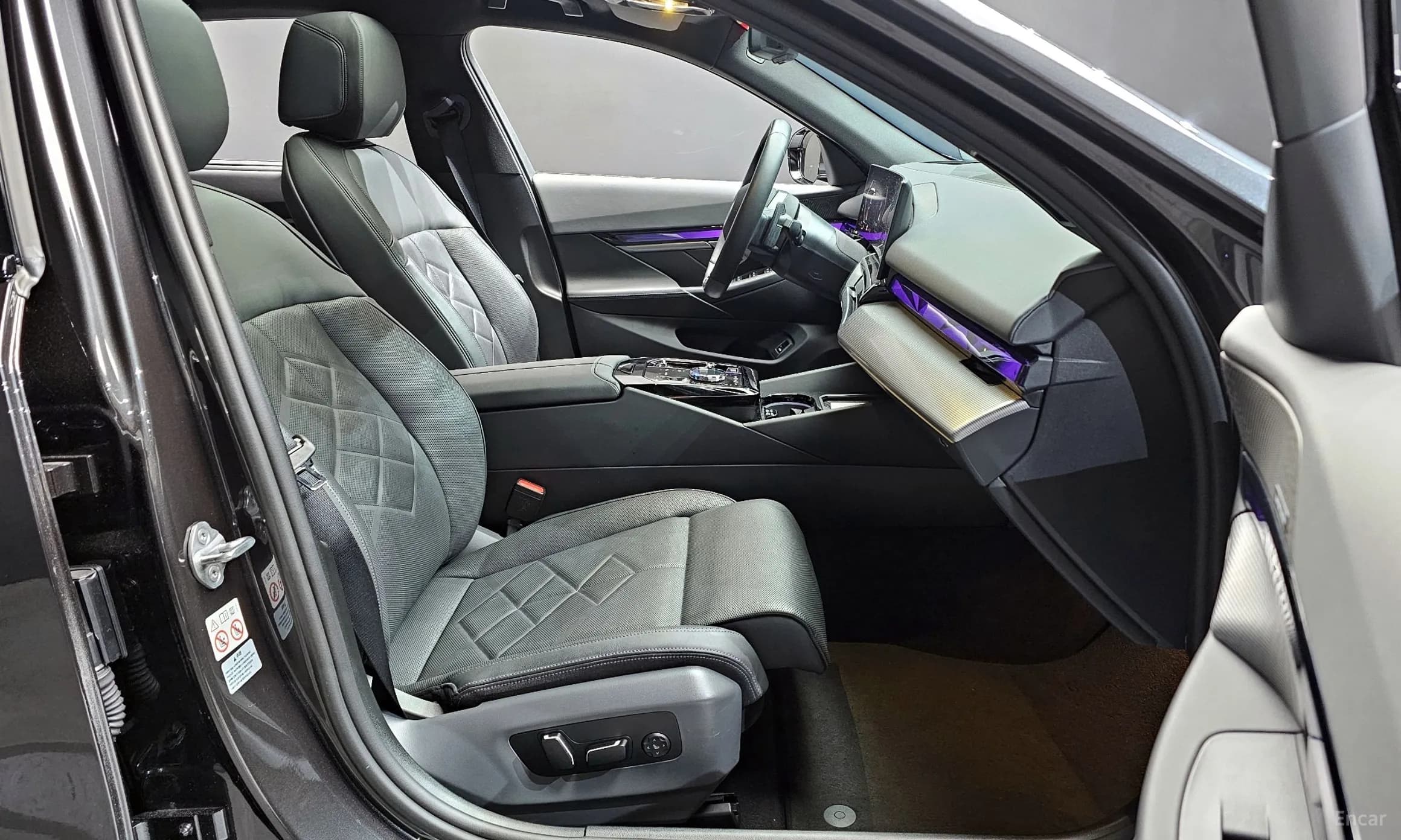 5 Series (G60)