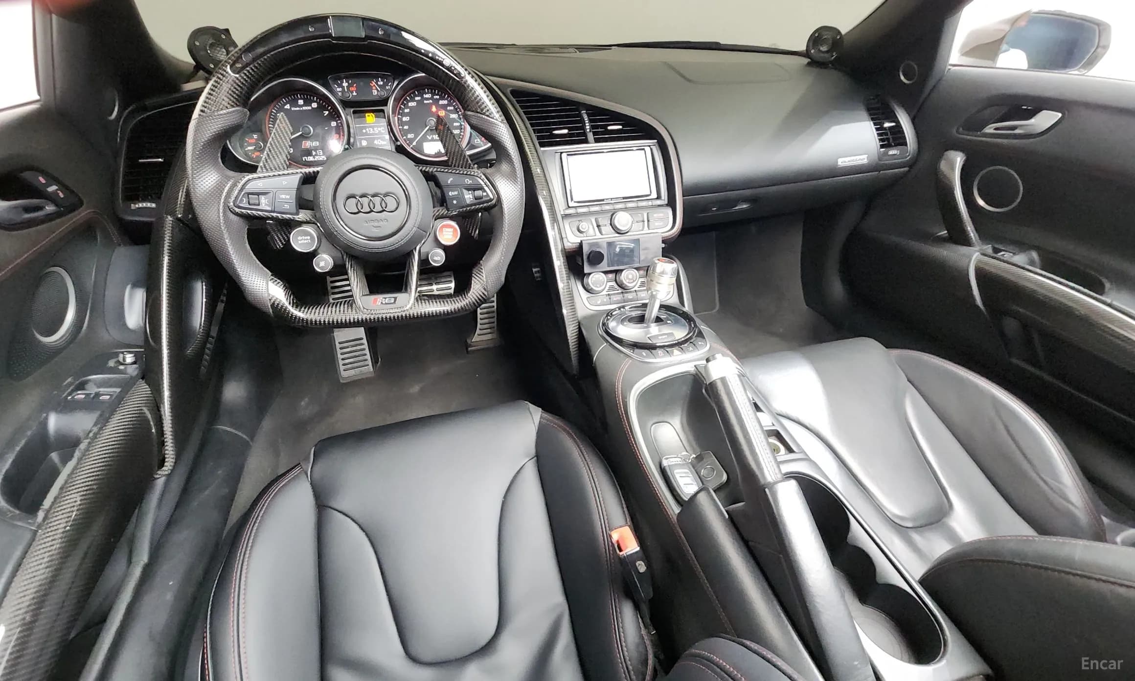 R8