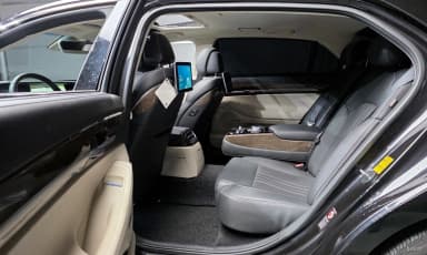 G90
