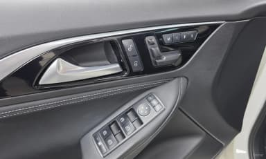 Q30