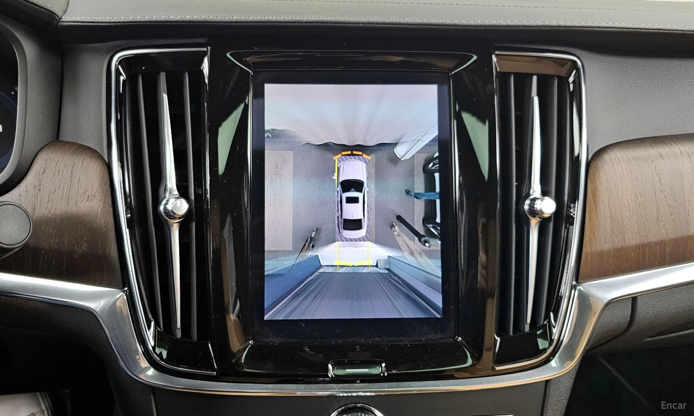 S90