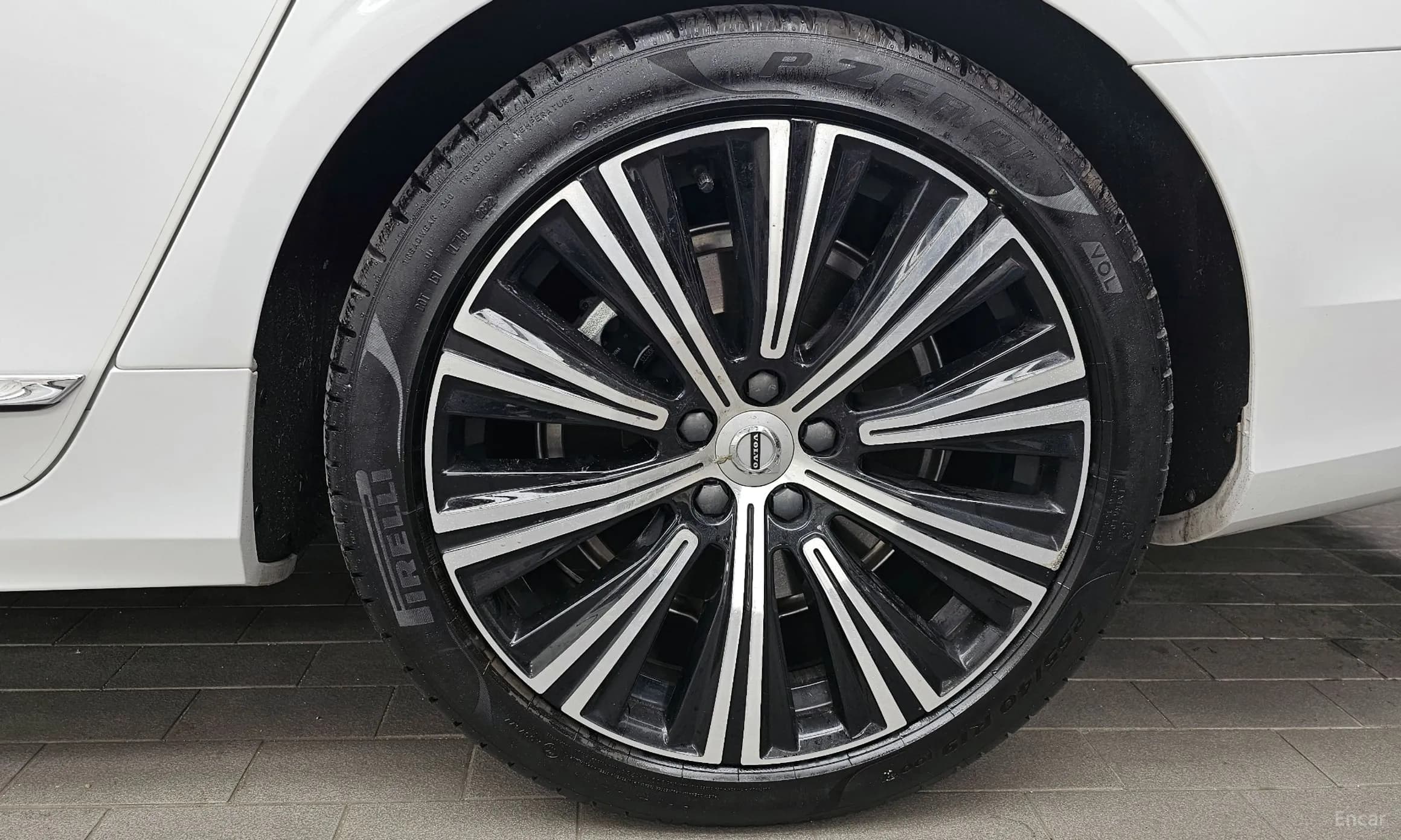 S90
