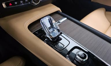 S90