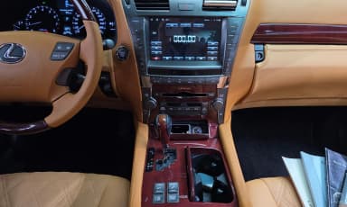 LS460