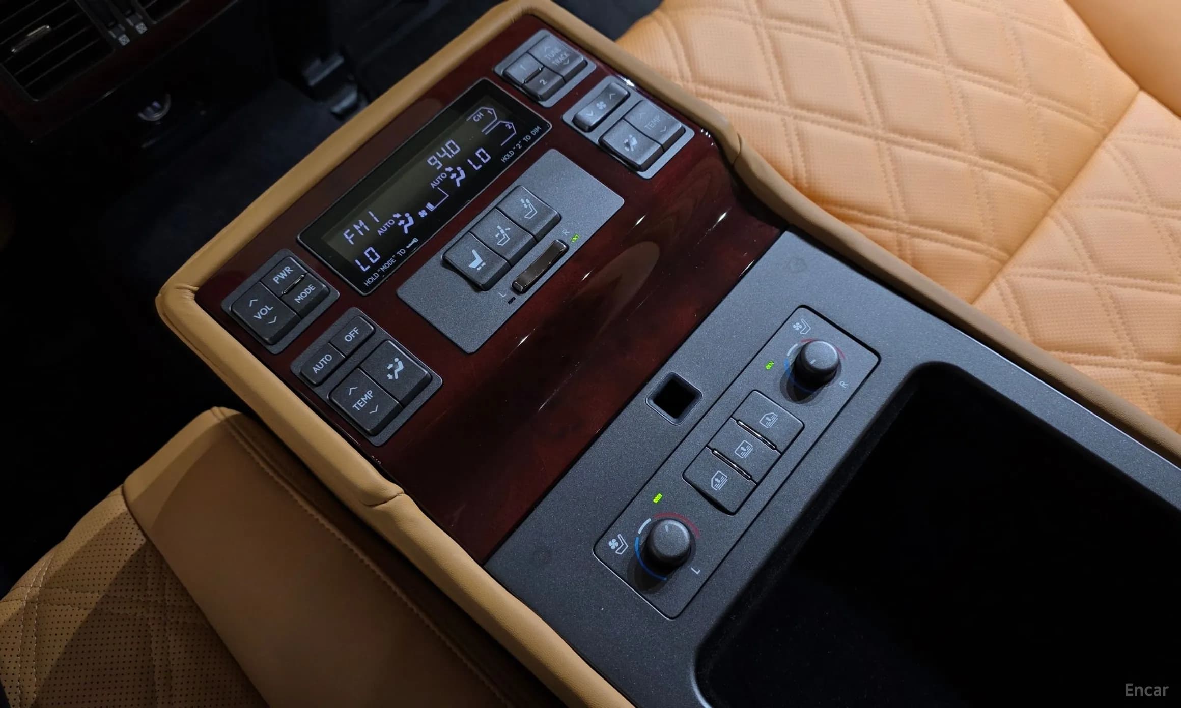 LS460