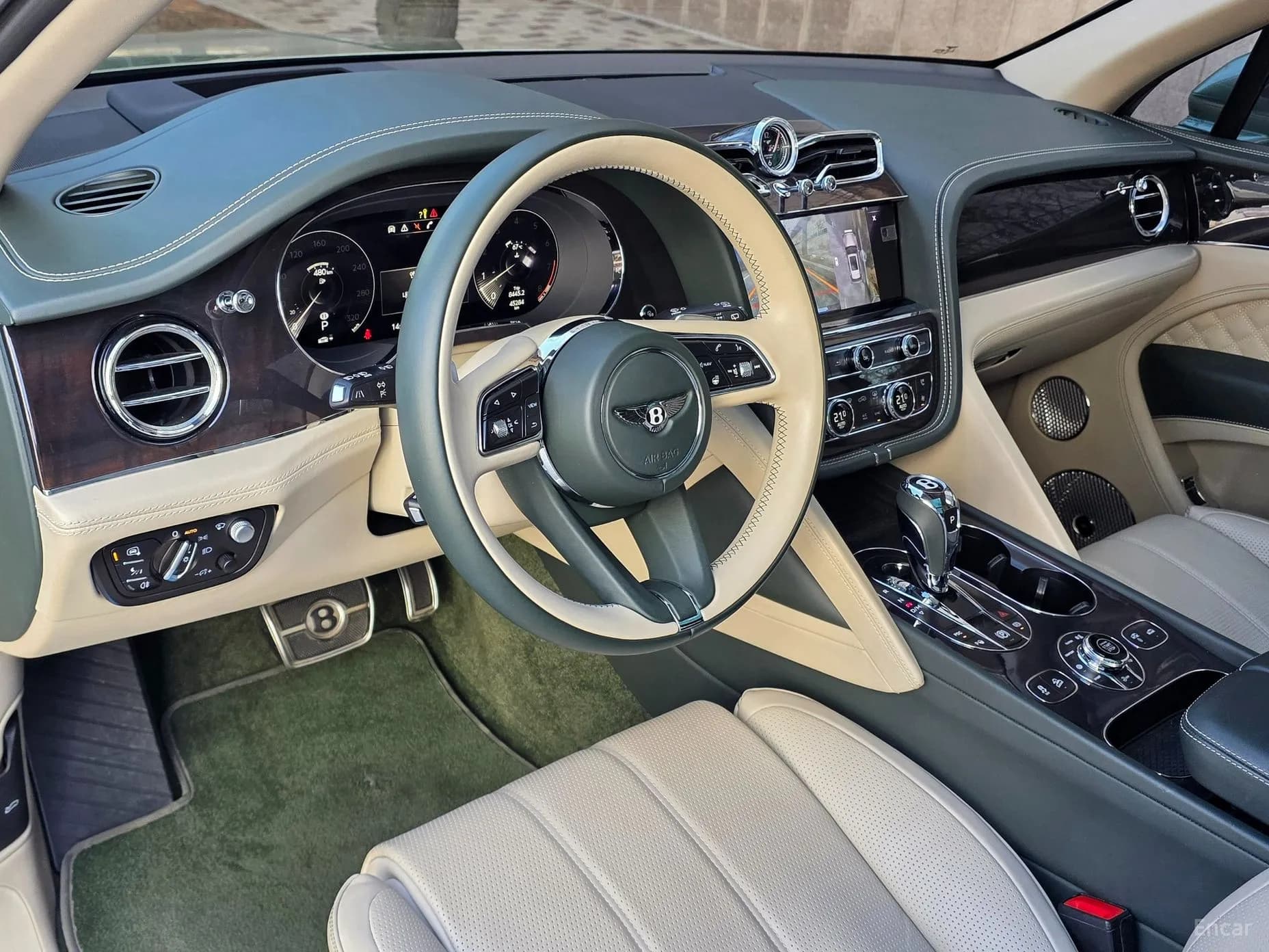 Bentayga