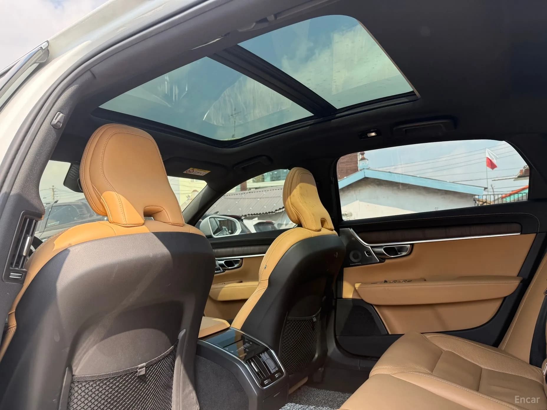 S90