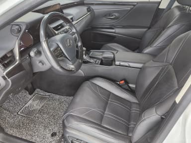 ES300h 7th Generation