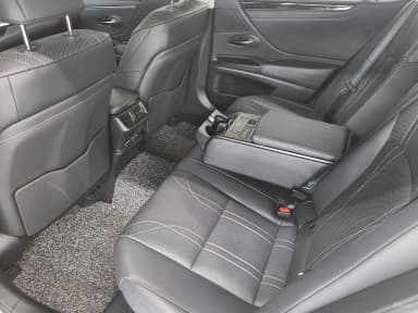 ES300h 7th Generation