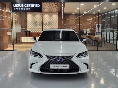 ES300h 7th Generation