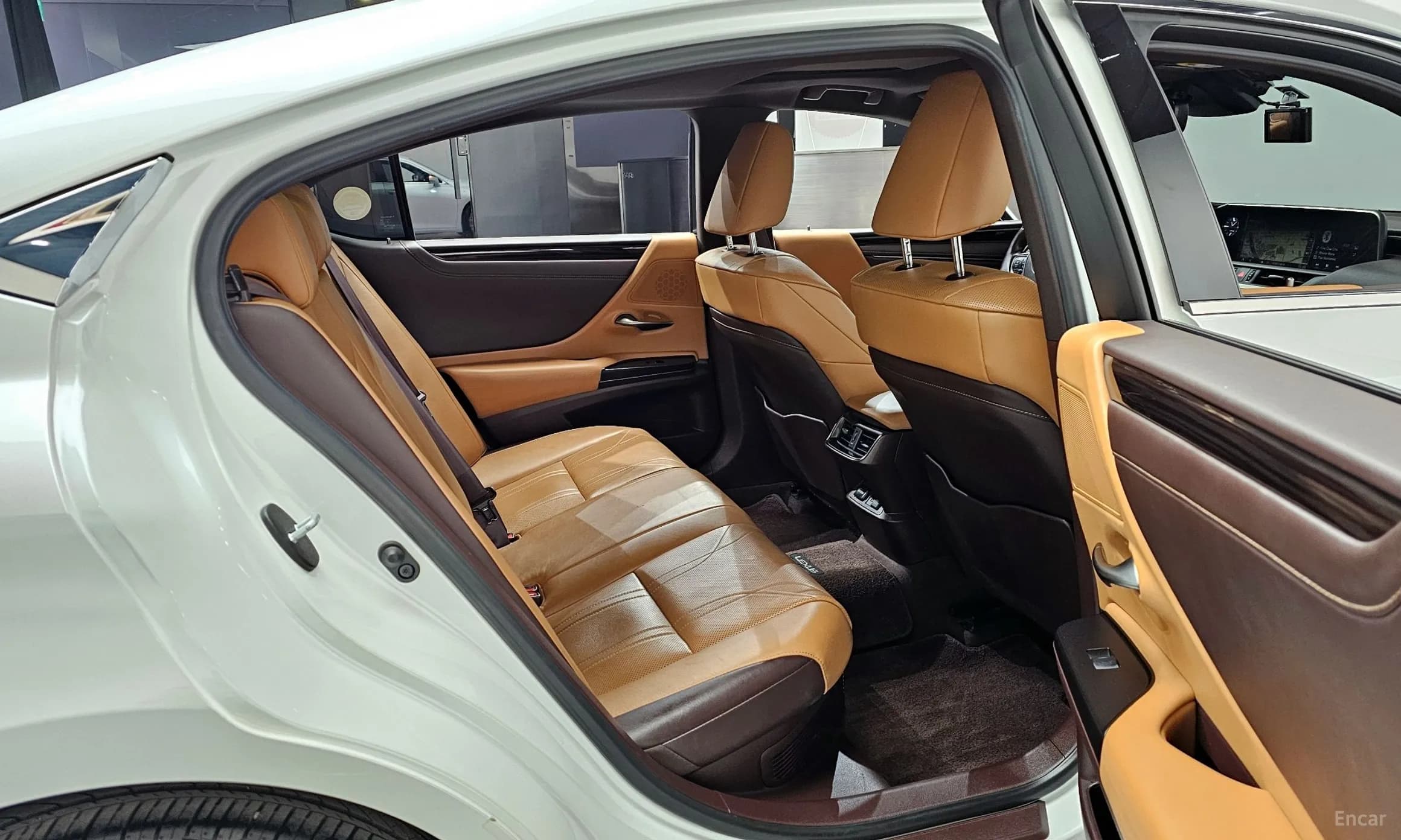ES300h 7th Generation