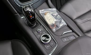 XT6
