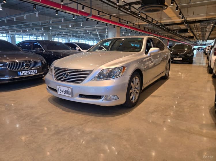 LS460L