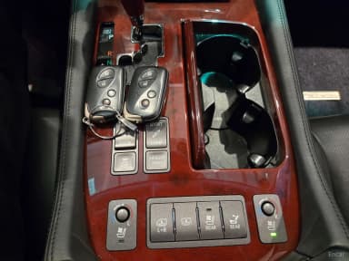 LS460L