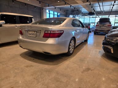 LS460L