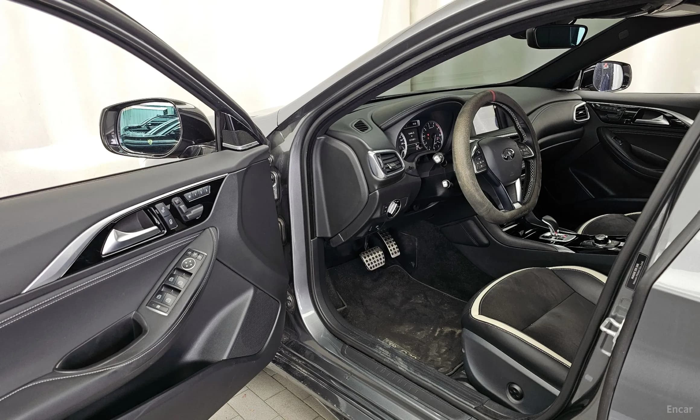 Q30