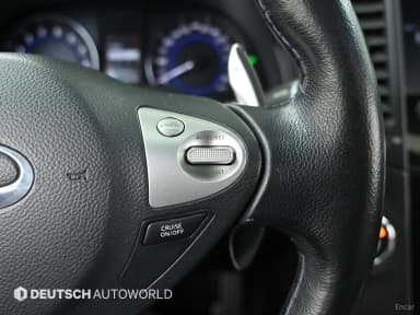 QX70