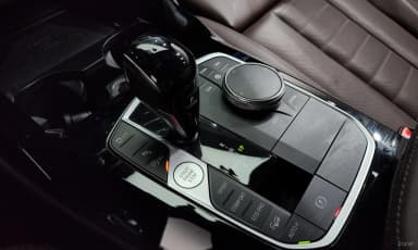 X4 (G02)