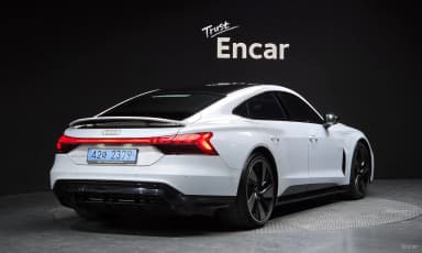 e-tron GT
