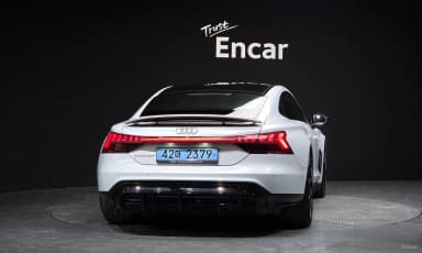 e-tron GT