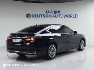 ES300h 7th Generation