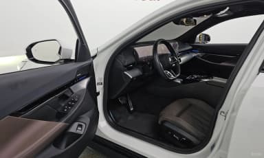 5 Series (G60)