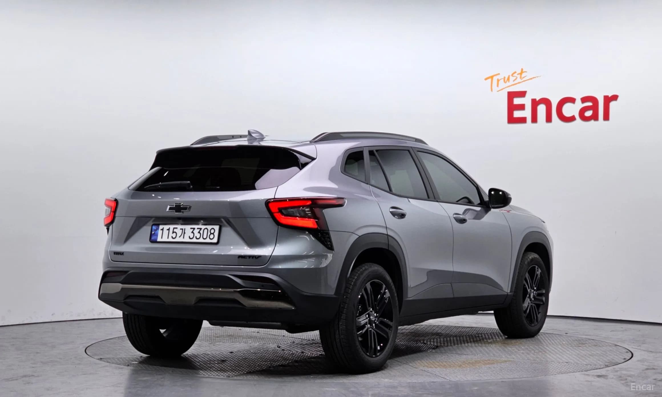 Trax Crossover