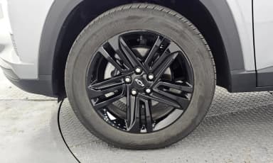 Trax Crossover