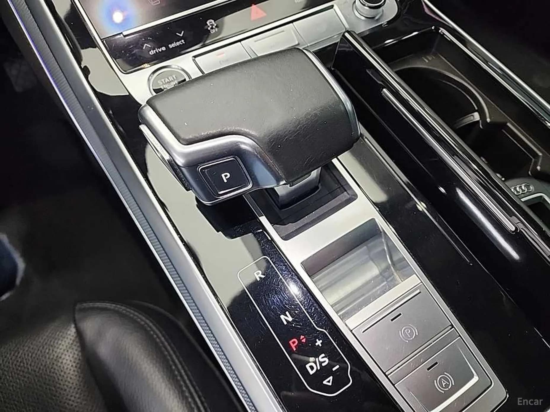 Q8 (4M)