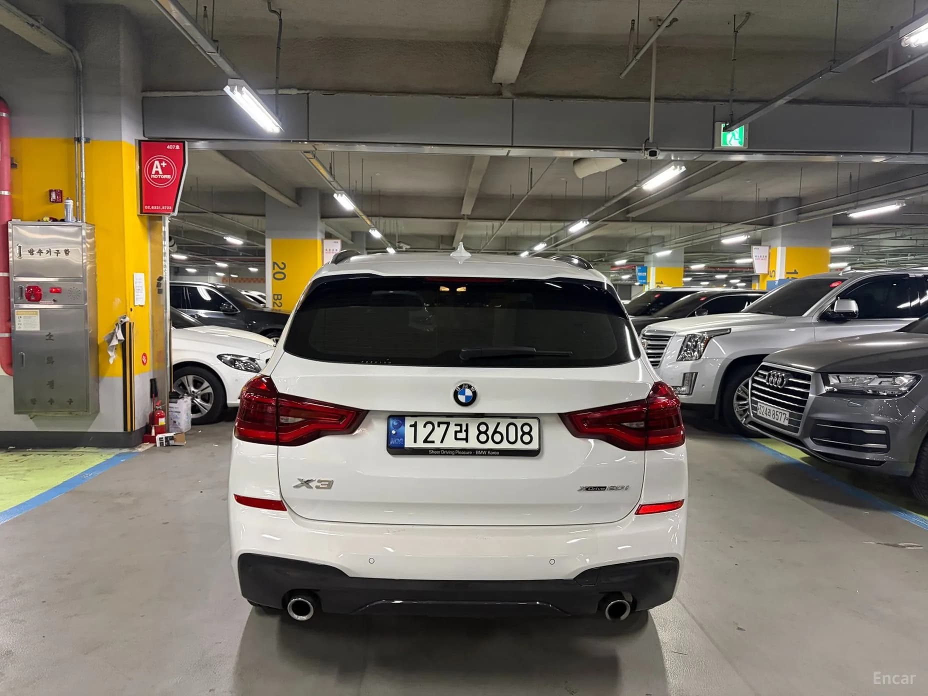X3 (G01)