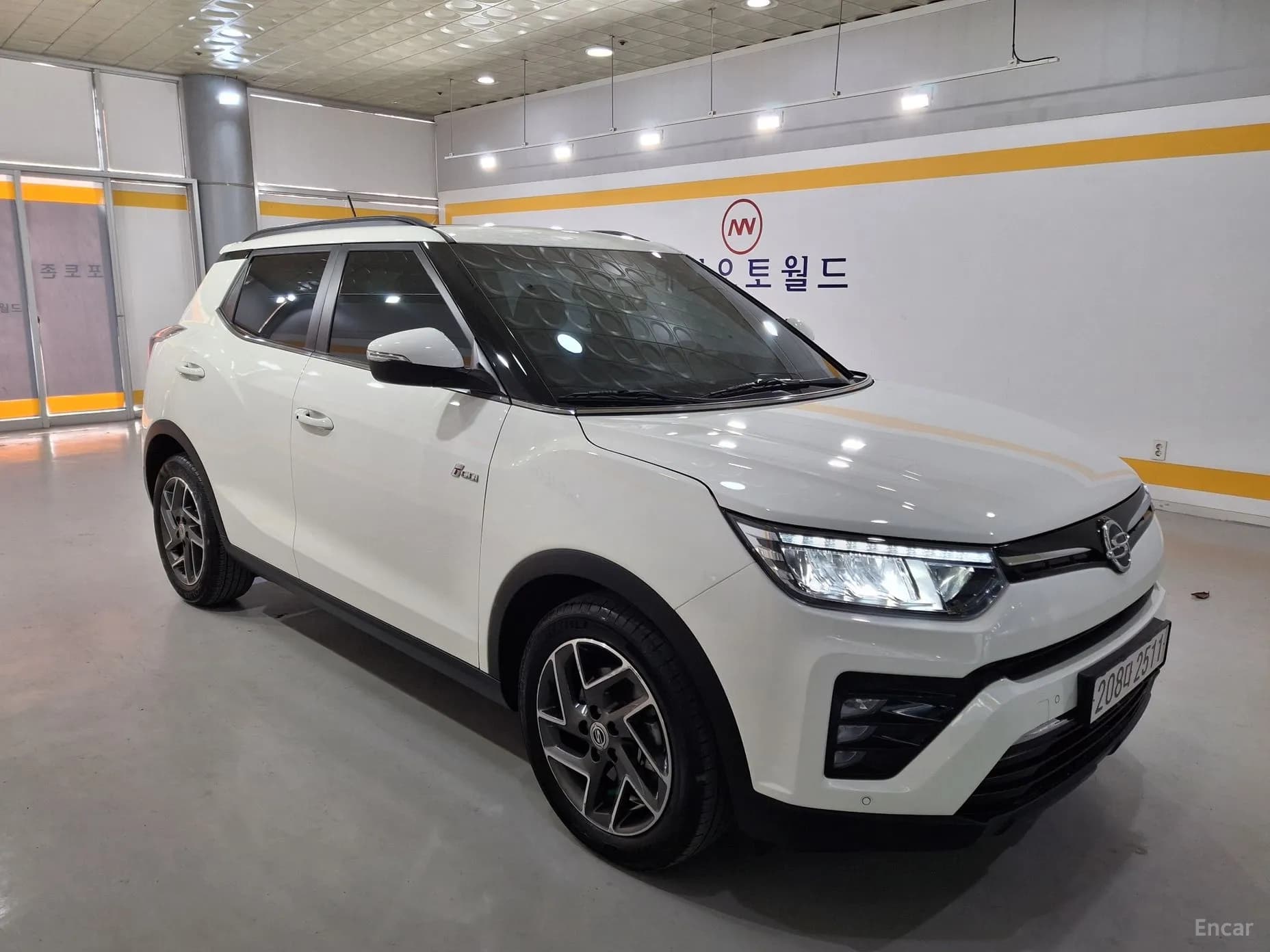 Berry New Tivoli