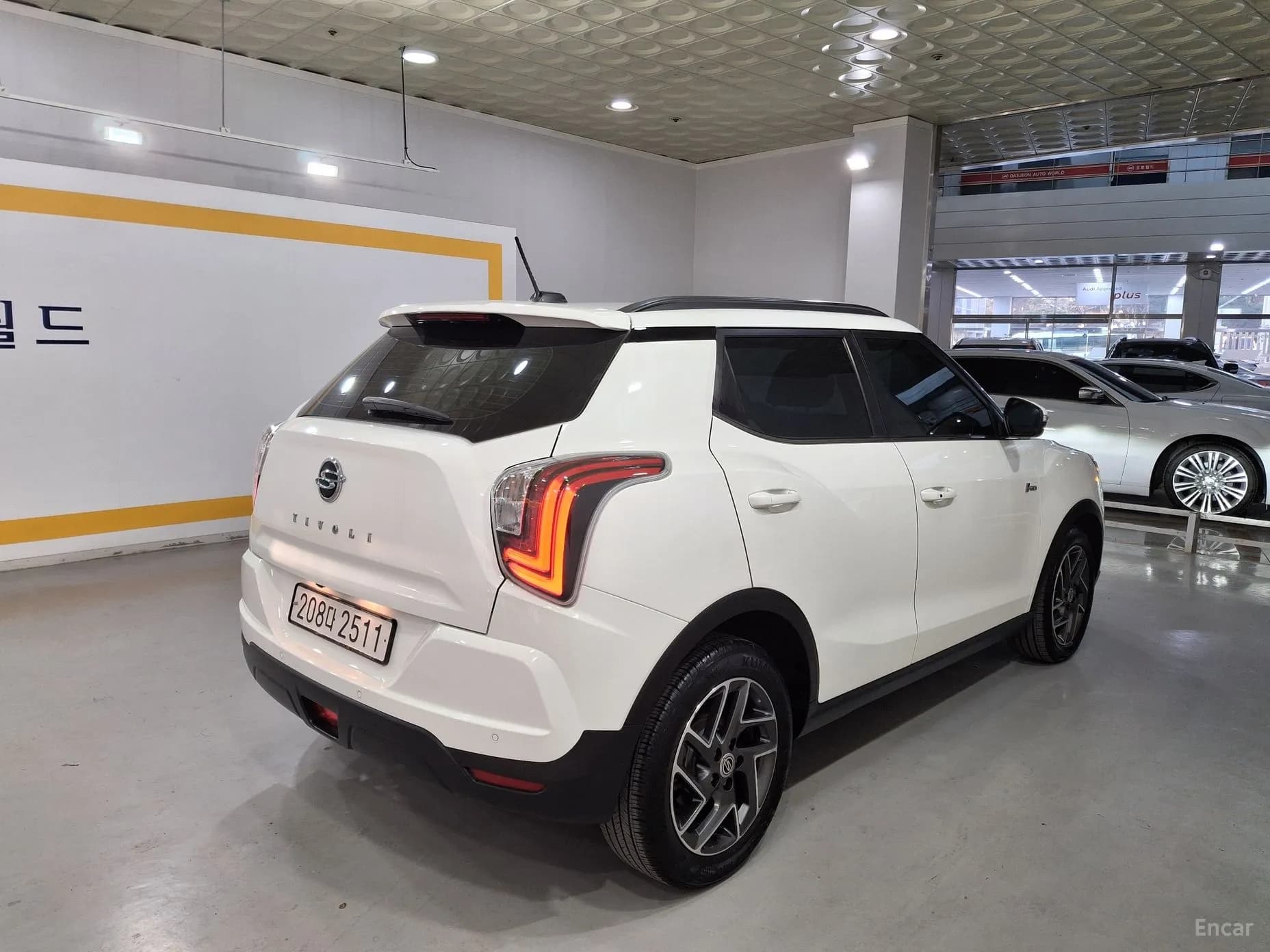 Berry New Tivoli