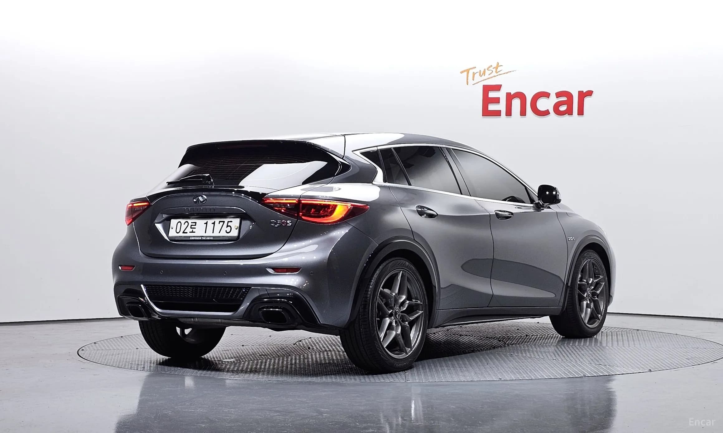 Q30