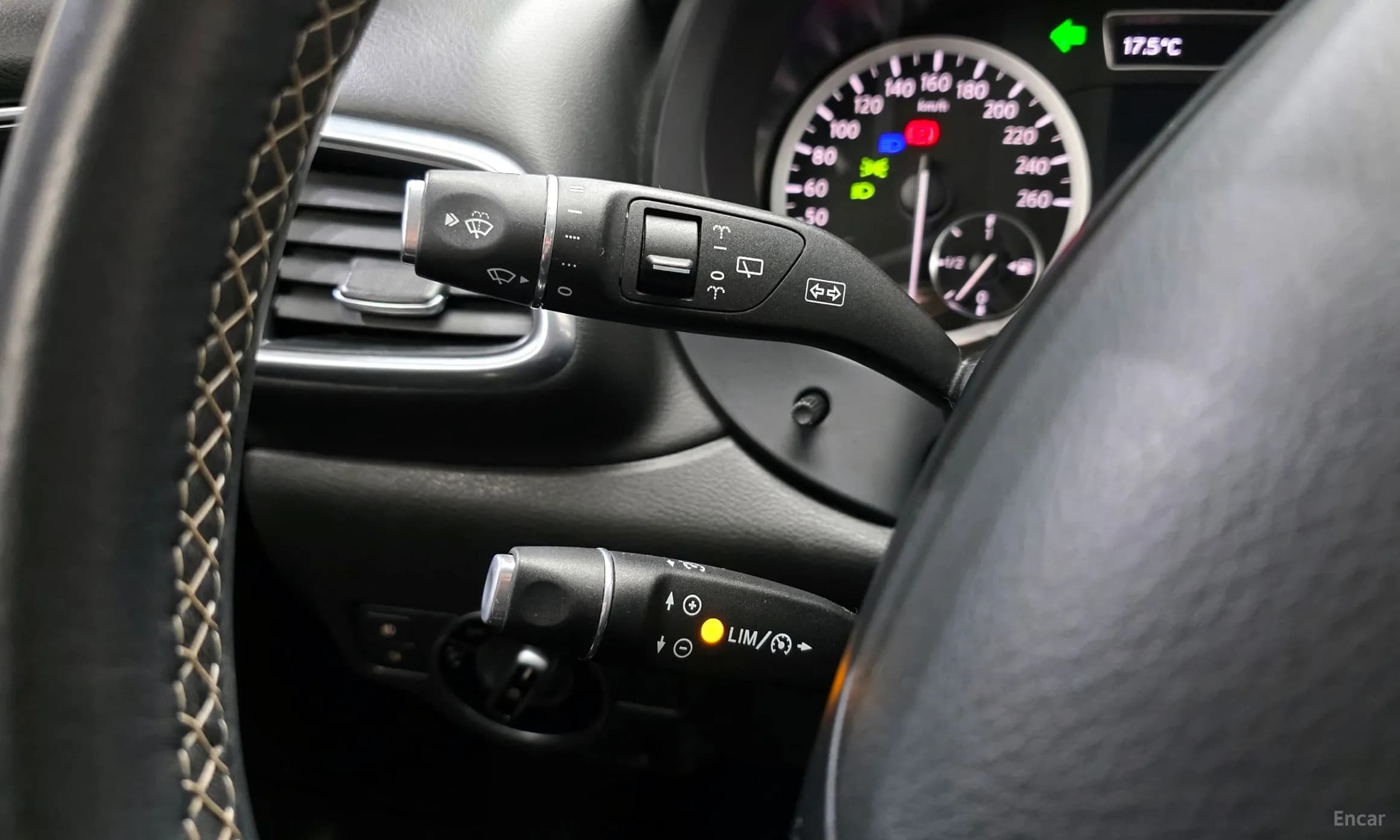 Q30