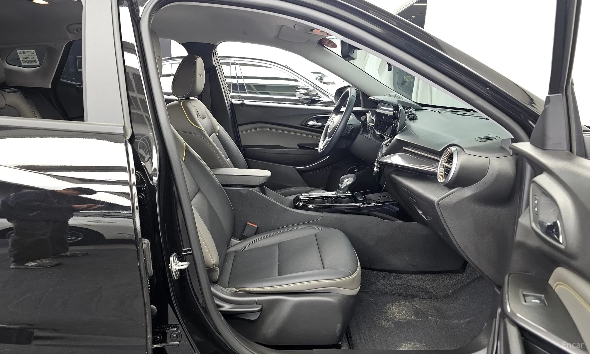 Trax Crossover