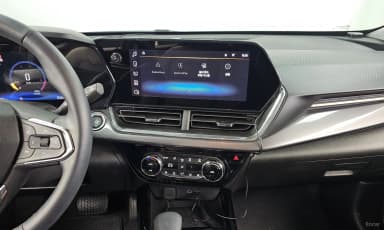 Trax Crossover