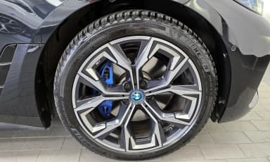 i4
