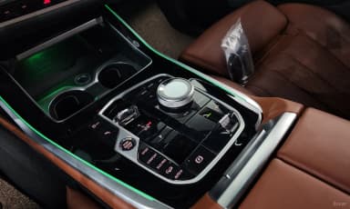 X7 (G07)