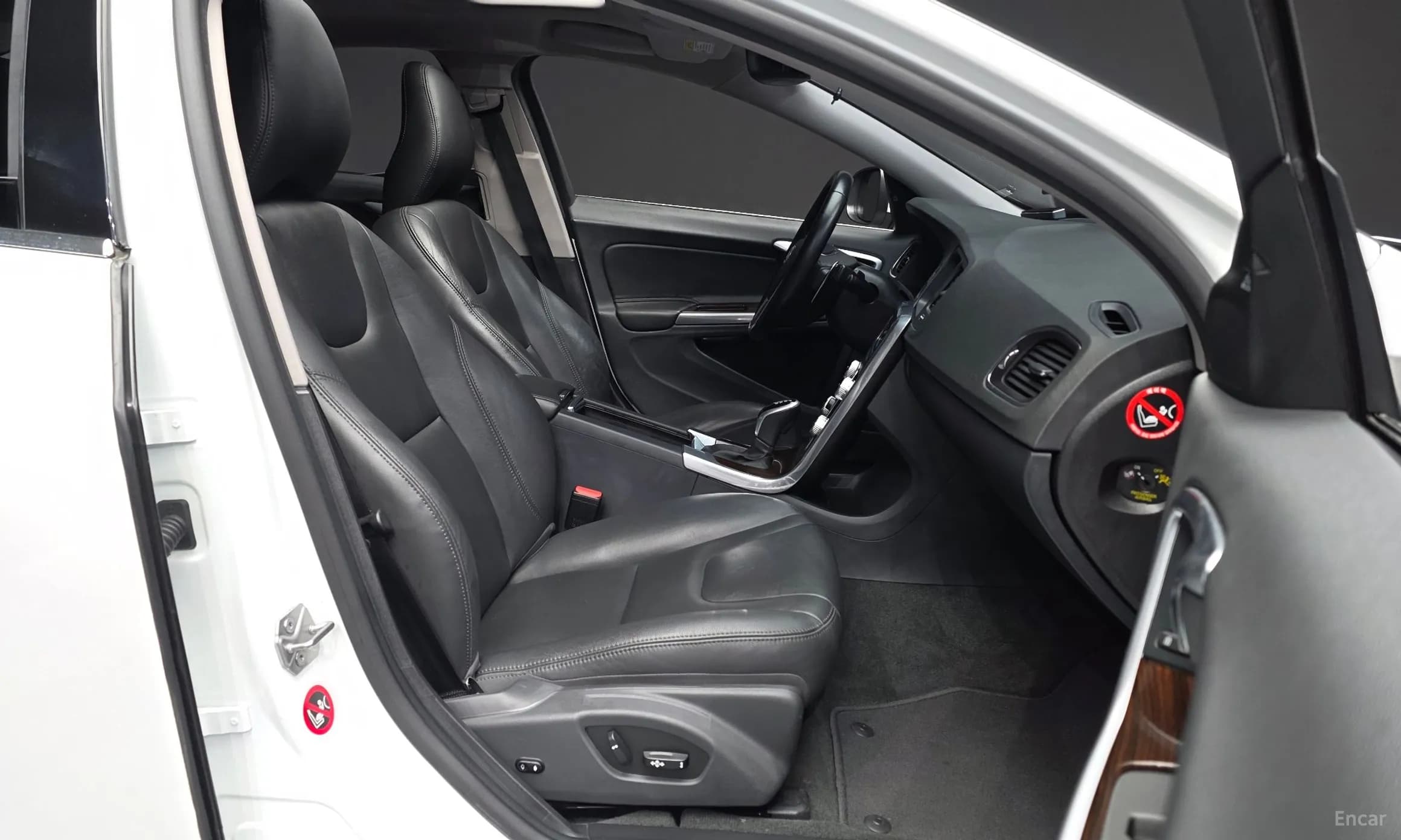 S60