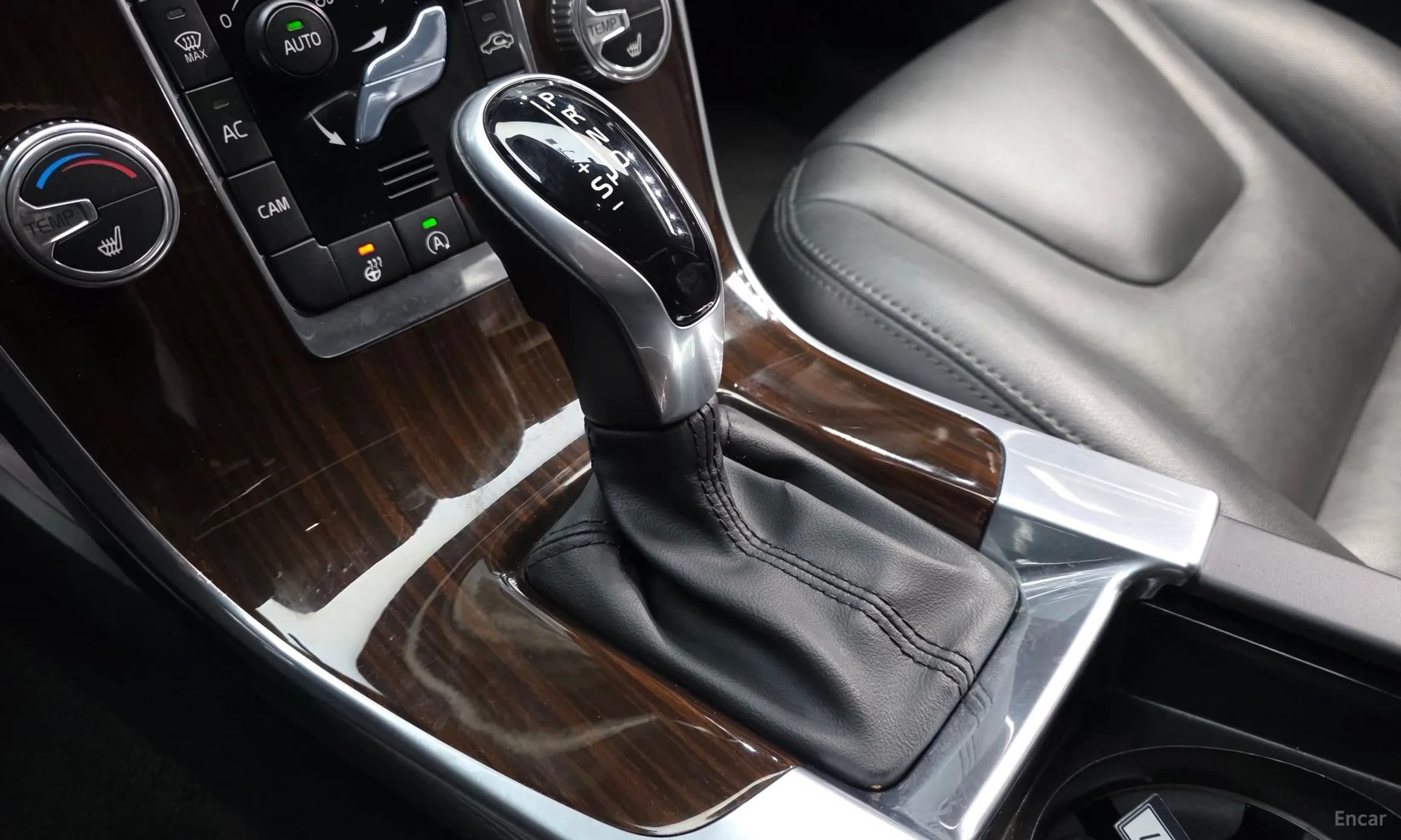 S60