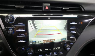 Camry (XV70)