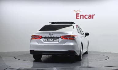 Camry (XV70)