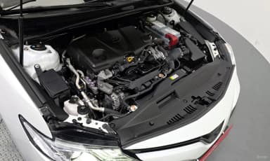 Camry (XV70)