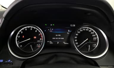 Camry (XV70)