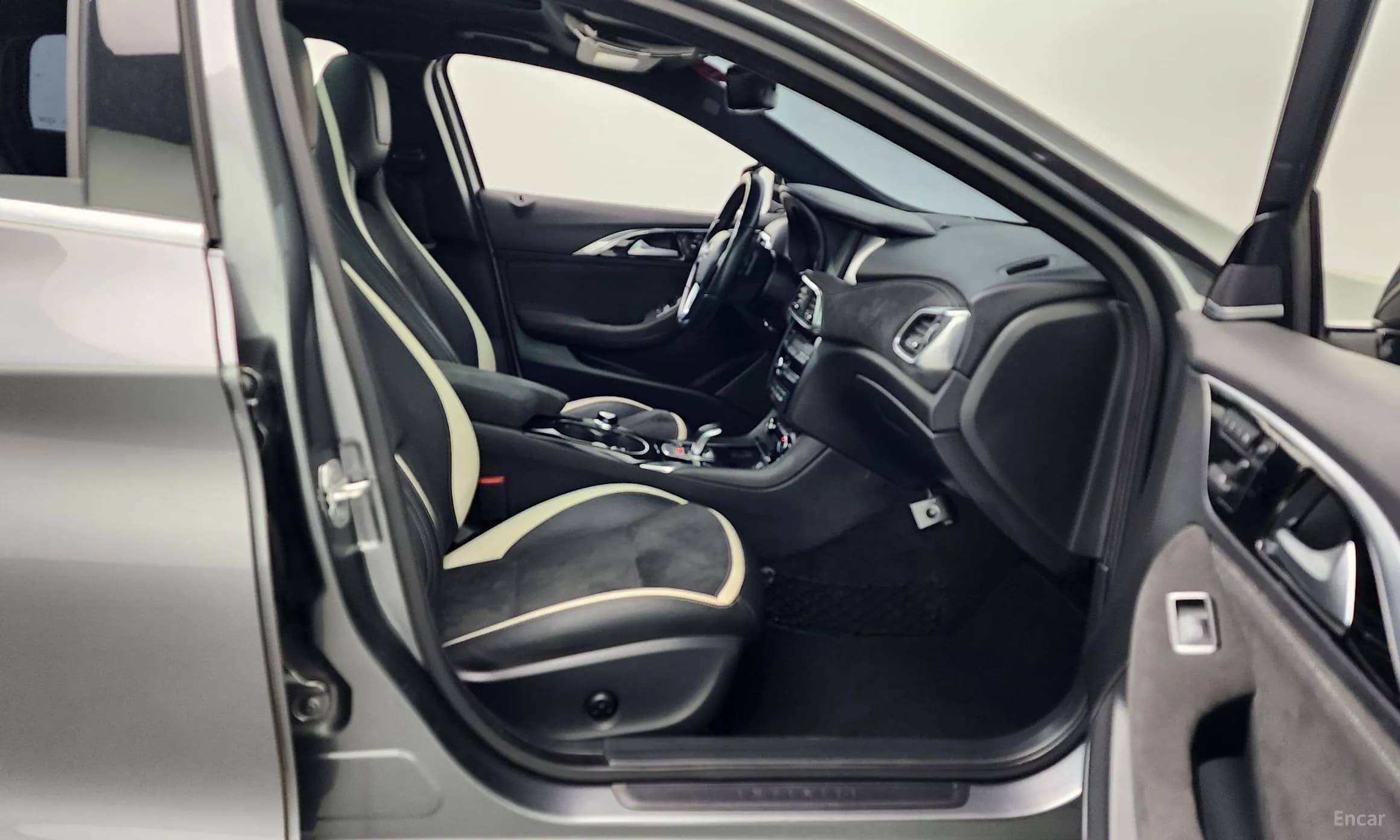 Q30
