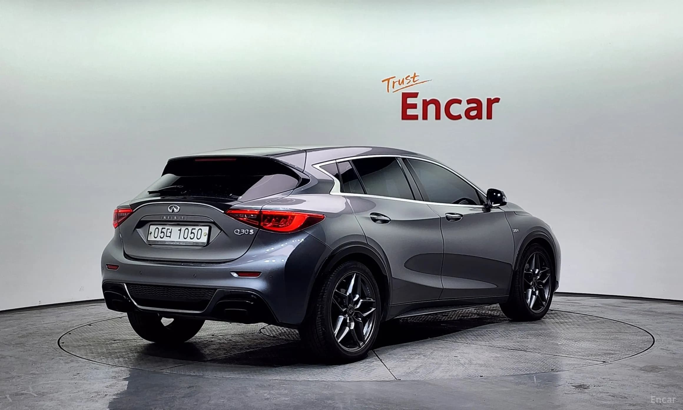 Q30
