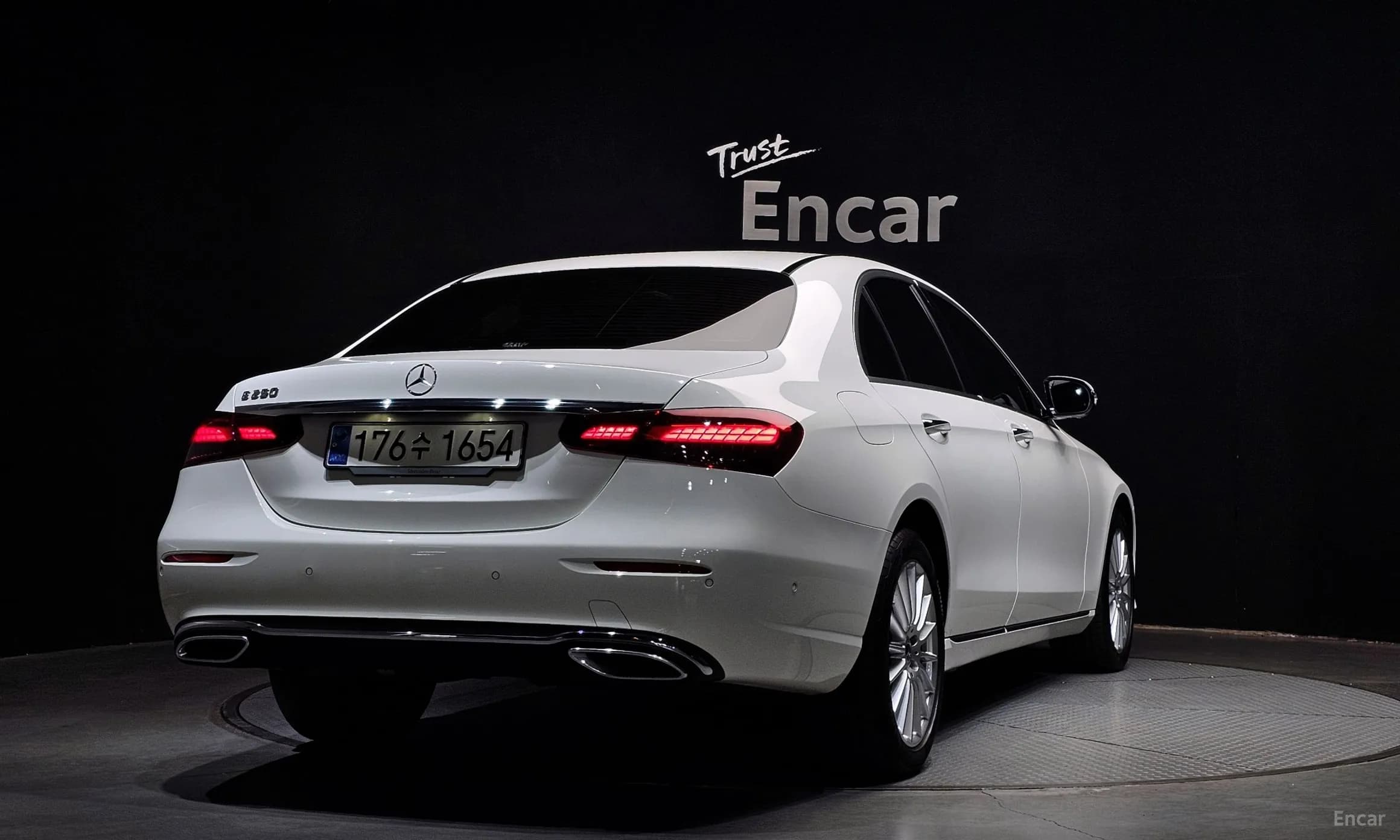 E-Class W213