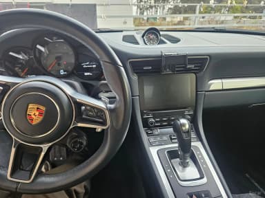 910