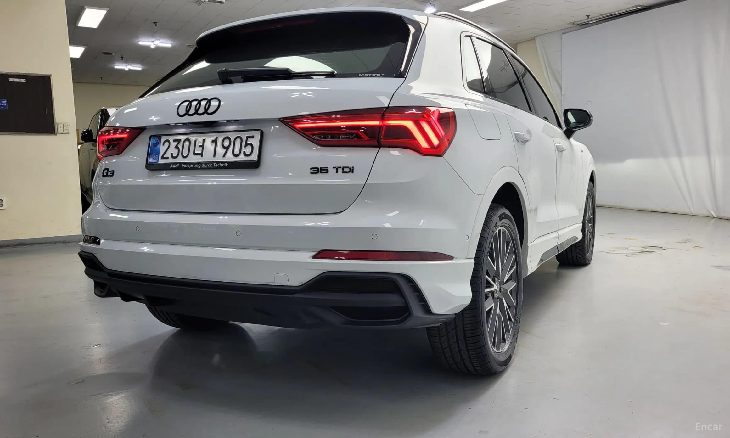 Q3 (F3)