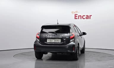 Prius C